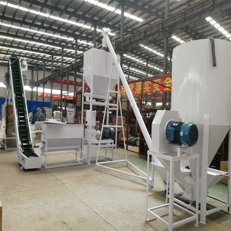 118KW 목재 펠릿 생산 라인 1000-2000kg/H 2000*500*600cm 전기 제어 캐비닛