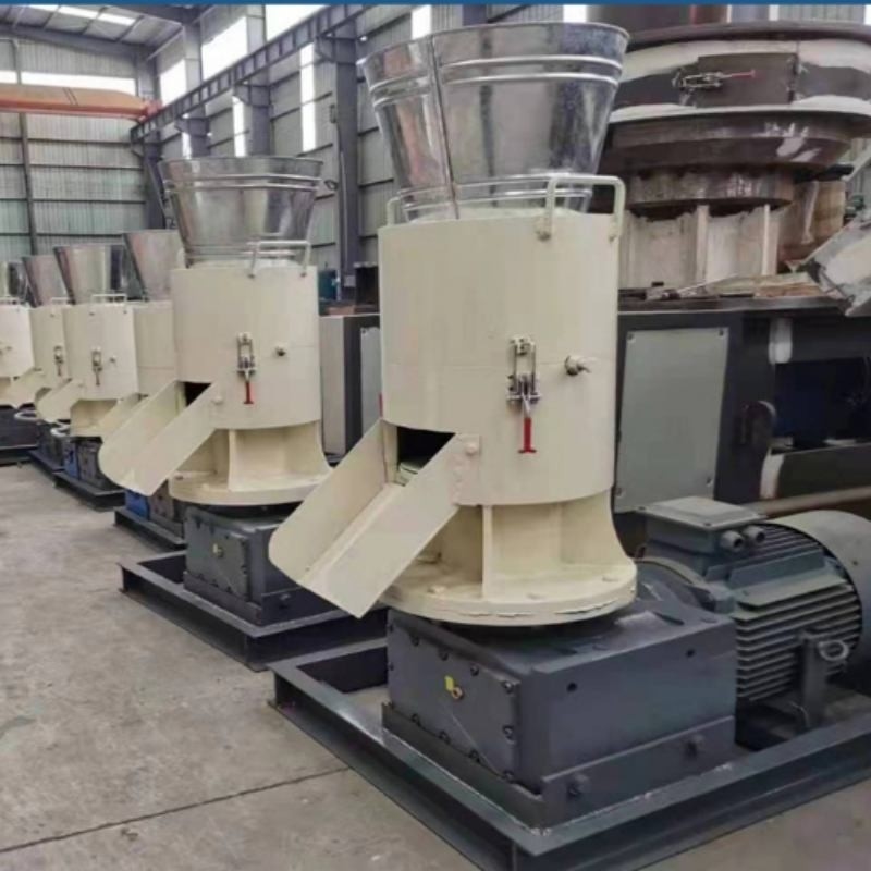 용량 펠릿 메이커 80-600kg/h 안전 탄소 강철 합금 220V/380V 7.5-37KW