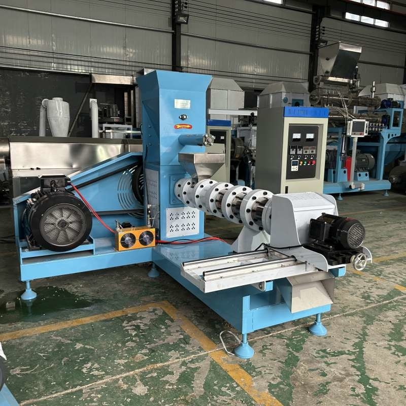 반려동물 식품 생산에 필요한 500-1000kg 반려동물 개 먹이 extruder 5.5-132kw 전력
