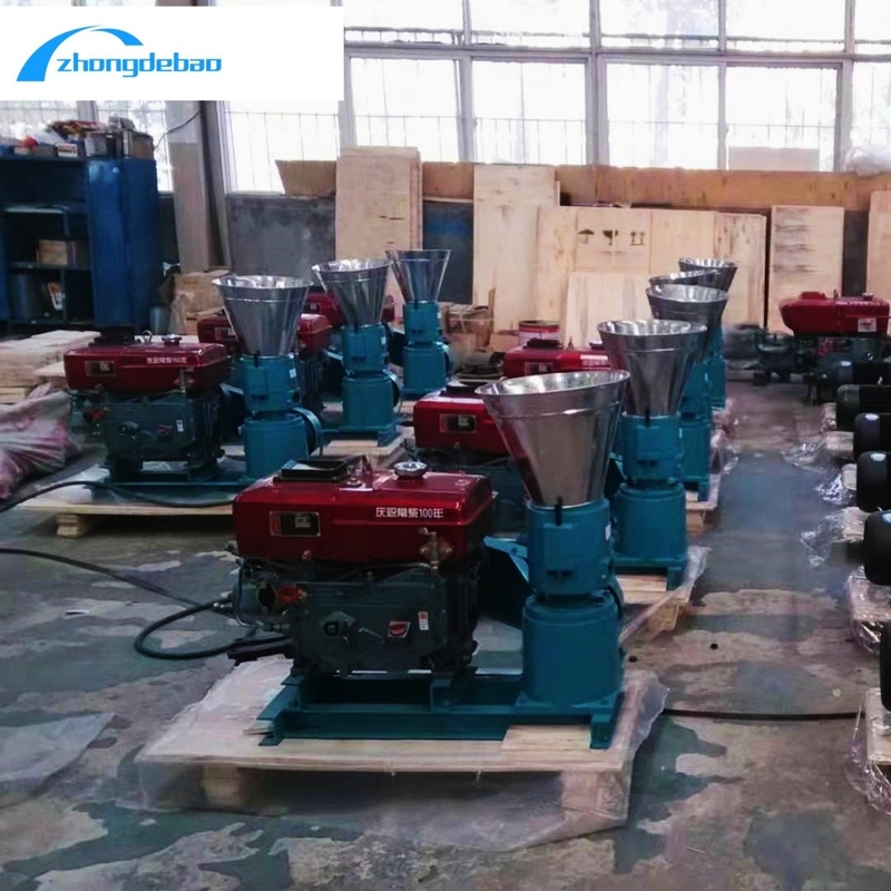 새로운 디자인 10HP 디젤 타입 사료 펠렛 기계 90kg/h 동물 사료 밀 기계