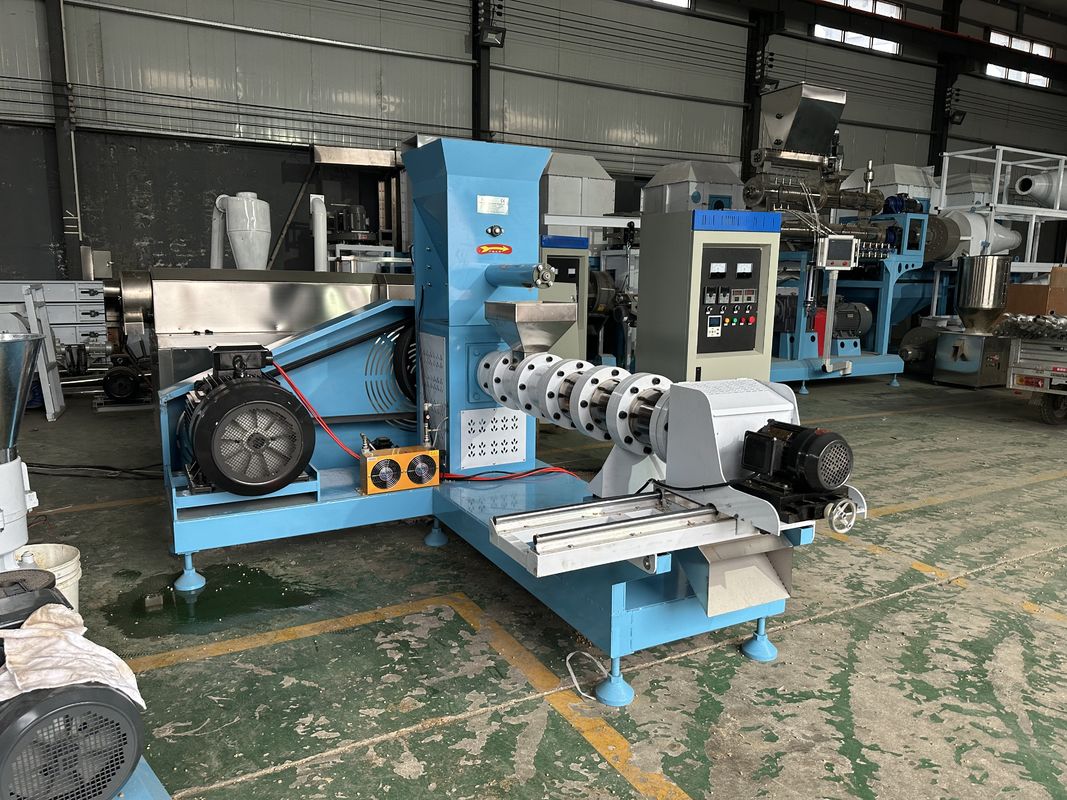 0.5-1t/h 용량 가축 식품 펠릿 생산 라인 가축 밀가루 원료 및 엔지니어 가이드 설치